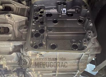 VW DQ 381 – automatski mjenjač sa skinutom mehatronikom. Mjenjač DQ 381 sa skinutom mehatronikom