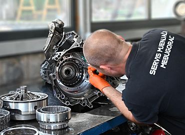 Ante Međugorac u radionici – stručni servis i popravak automatskih mjenjača. Ante Međugorac u radionici – stručni servis i popravak automatskih mjenjača.